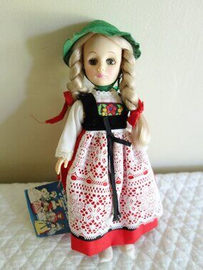 NWT Vtg EFFANBEE DOLL (Made in U.S.A.) Switzerland Collectible Doll